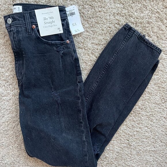 NWT A&F Straight Leg Jeans - Picture 1 of 3